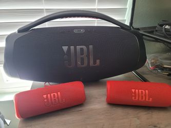 Boombox 3 Plus 2 Flip 6's Bundle