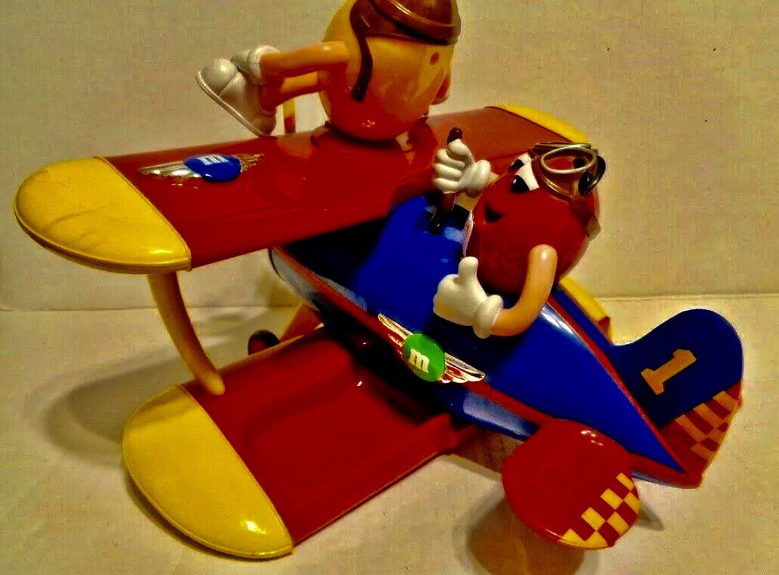 M&M's M&M Chocolate Candy Dispenser Yellow Peanut Toy Airplane