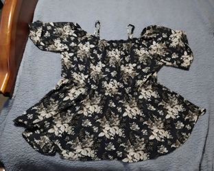 shein curve 4xl flowery cold shoulder top