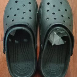 Black Women's 7.5-8 Size Clogs 