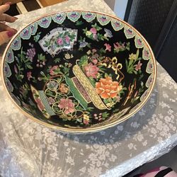 Antique Chinese Decorated Bowl