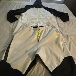 Mens Nike Tech Fleece Full-Zip Windrunner Hoodie and joggers 