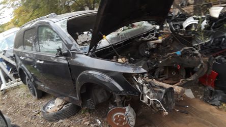 2016 Nissan altima 2016 dodge journey