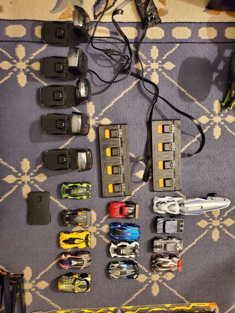 Huge lot Anki drive overdrive fast and furious cars starter lot