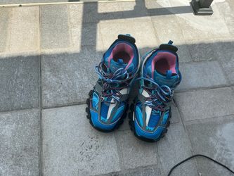 Balenciaga Track runners