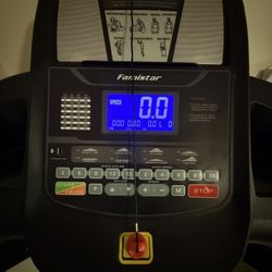 Caminadora plegable de 4.5 HP, inclinación automática del 15 %, capacidad de 300 libras, con control de aplicación, Bluetooth estéreo, botón de reposa