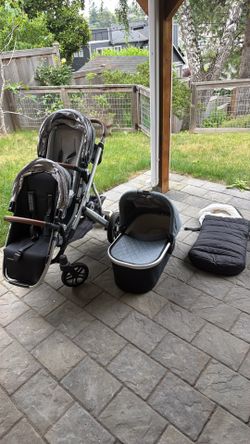 UPPAbaby Vista Silver with extra seat, bassinet and kick board