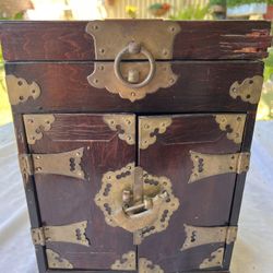 Oriental Jewelry Chest $20