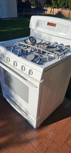 Free stove GE. WORKS GREAT