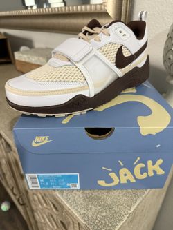 Travis Scott Nike Zoom Field Jaxx