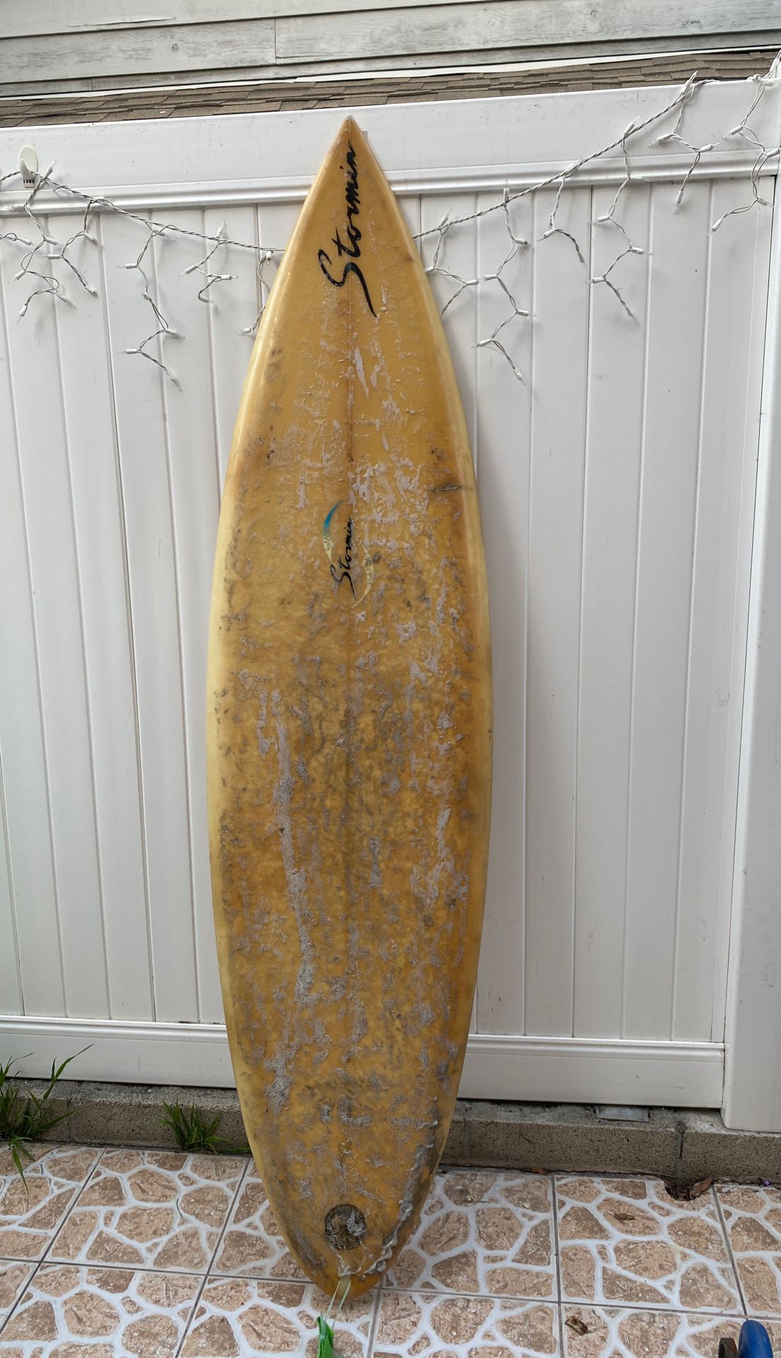 6’1 surfboard