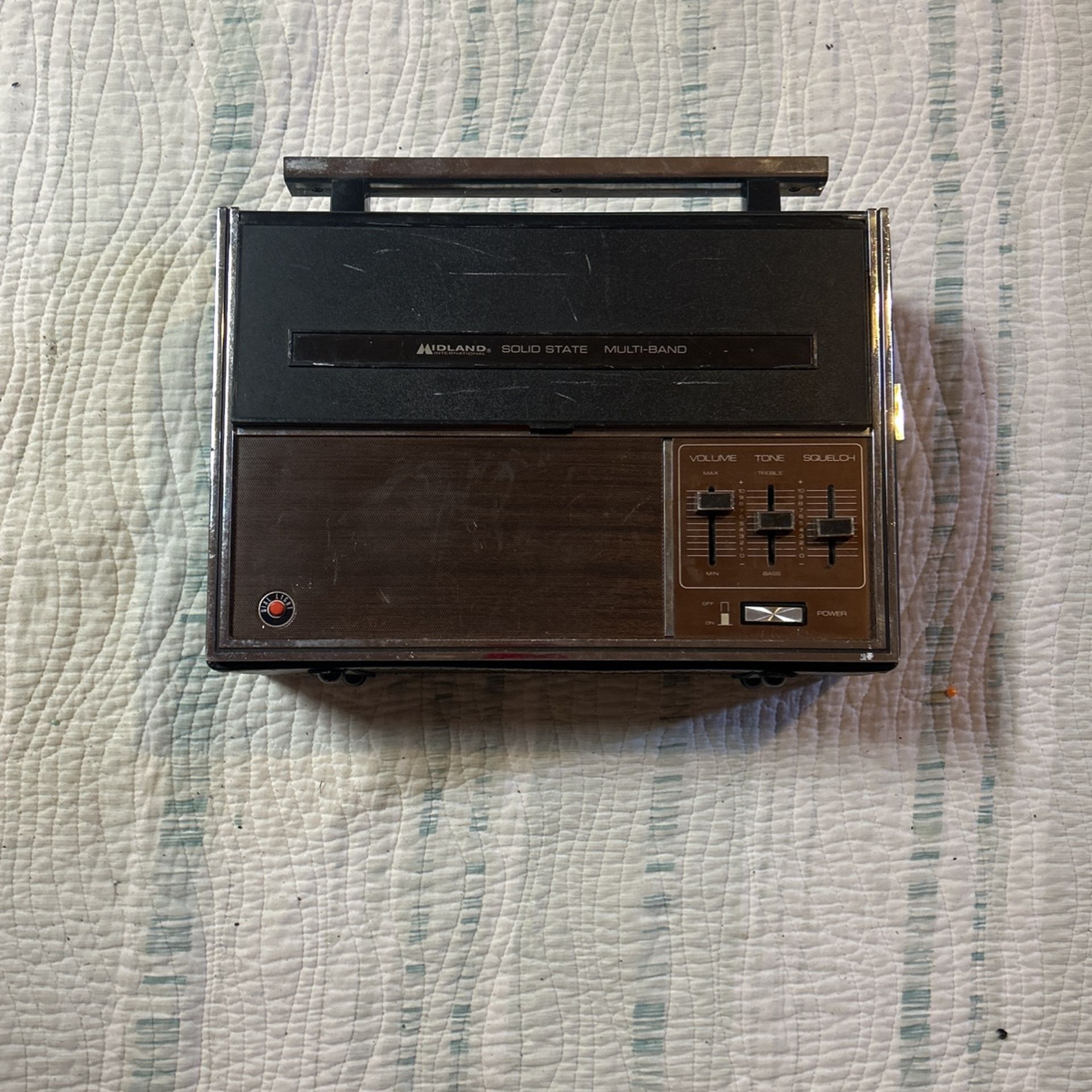 Vintage Truetone Solid State Multi Band Radio