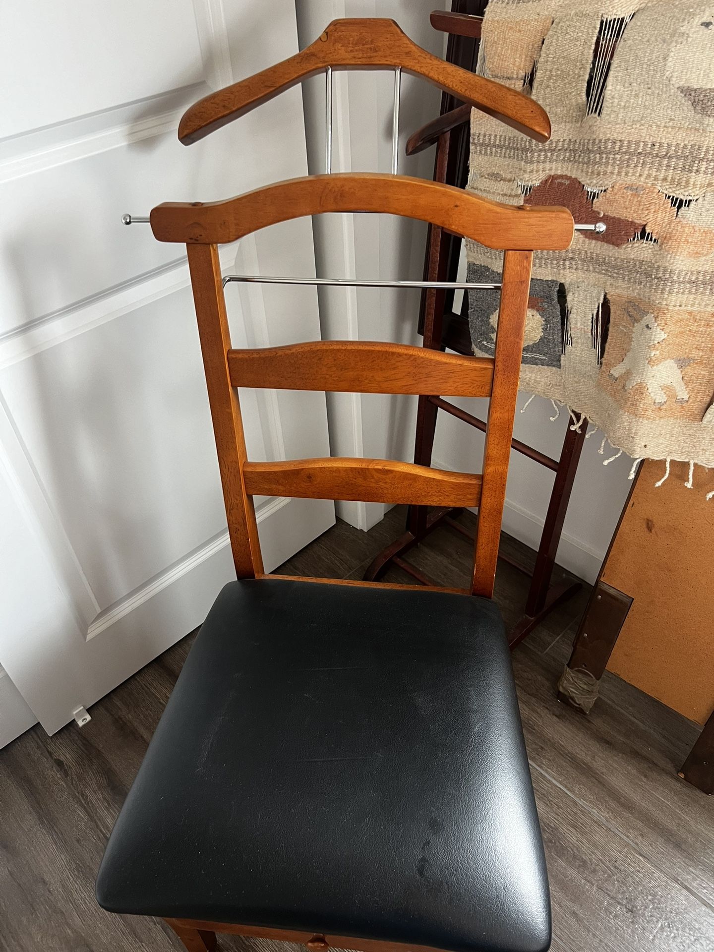 Coat Chair