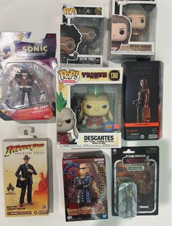 Action figure lot