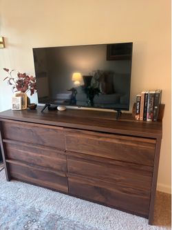 Walnut Dresser 6 drawer