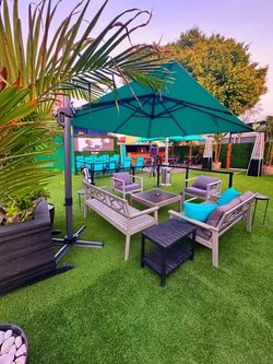 Large Cantilever Outdoor Patio Umbrella – Teal