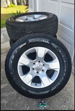 Dodge Ram 1500 Original Tires & Rims