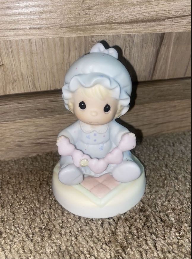 Precious Moments Figurine
