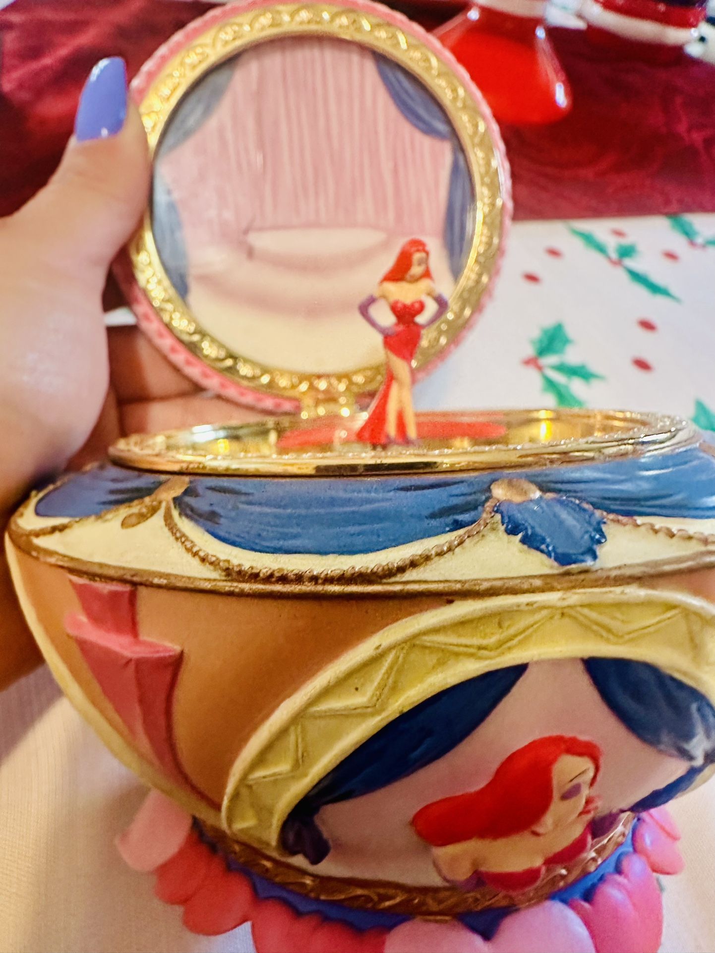 Jessica rabbit music box
