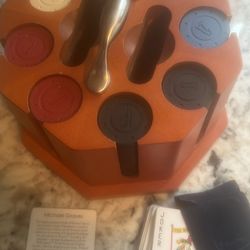 Michael Graves Poker Set 240 Chips 1 Deck Cards Cherry Finish Carousel 8.2 Lb. Exc. Condition - Game