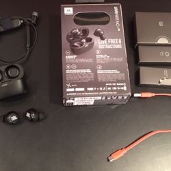 JBL EarBuds Headphone With Active Noise Cancelling