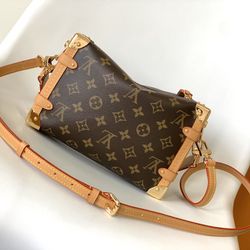 A must-have fashion bag for girls