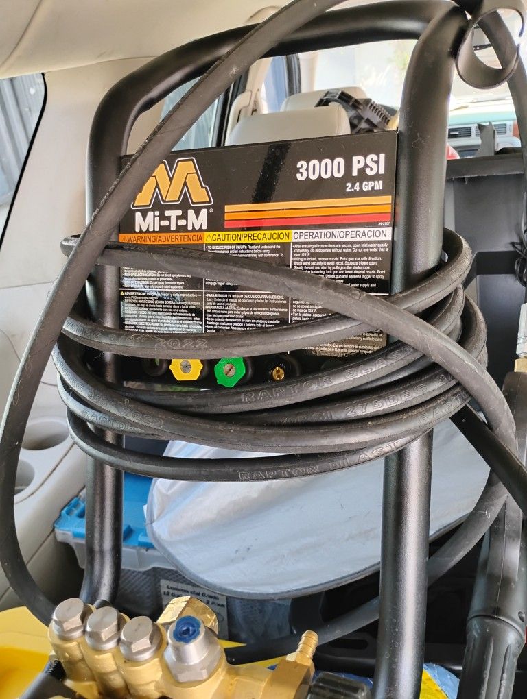 Mi-tm 3000 Psi Pressure Washer Like New Only Used A Few Times 