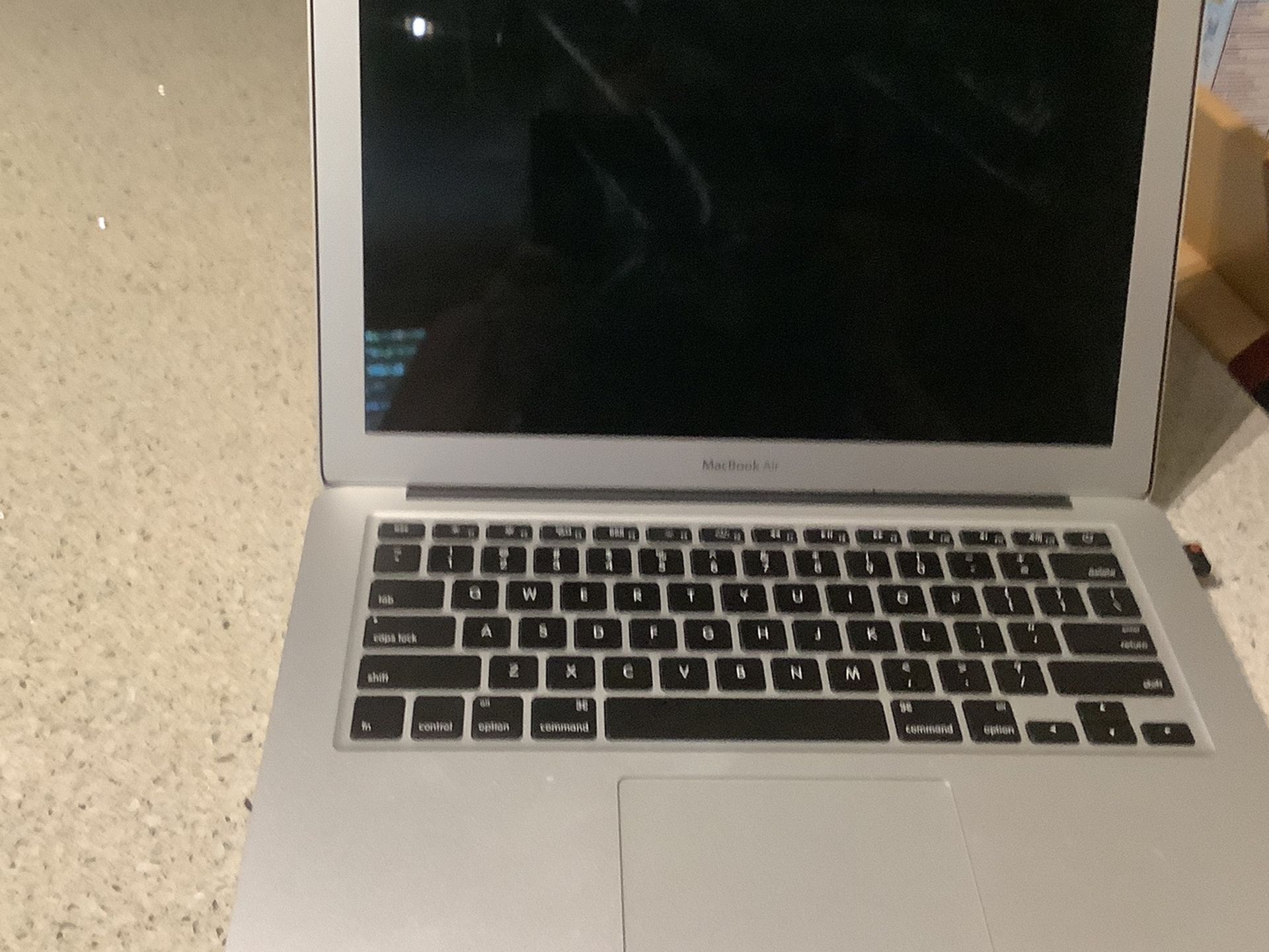 Apple MacBook Air 13 Early2014,1.4GHZ Core 15
