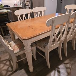 Dining Room Table And Chairs 