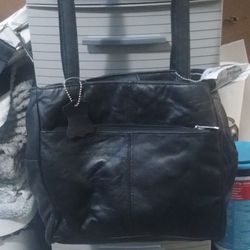 BLK LEATHER TOTE 
