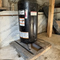 30 Gallon Air Compressor – 200 PSI Max