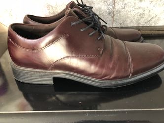 Rockport dress shoes 9.5