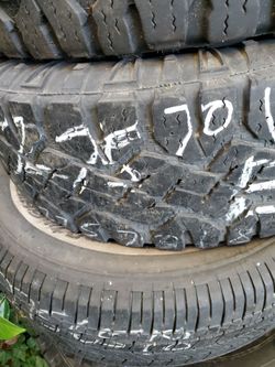 275/70/18 Single ten ply tire