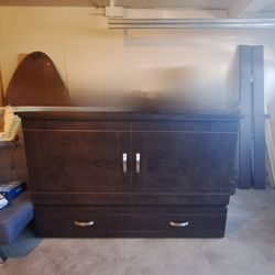 Queen size murphy bed with mattress