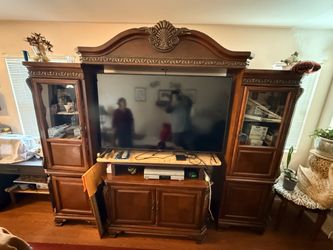 6  piece wood entertainment center
