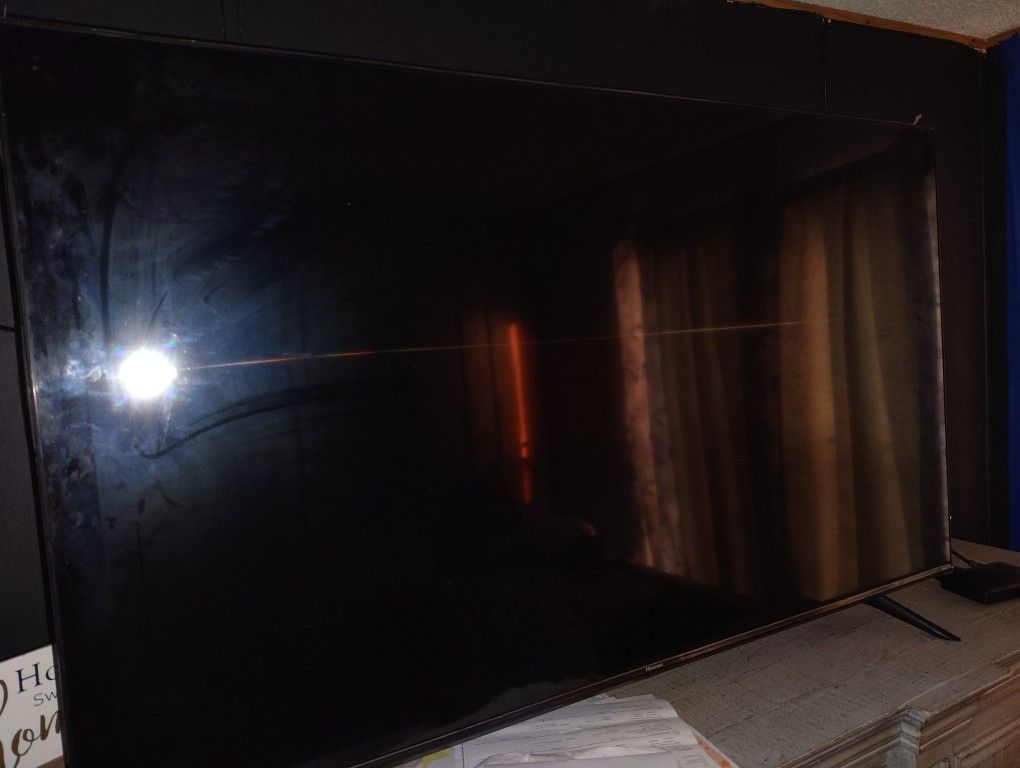 65 Hisense Tv