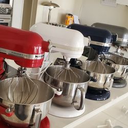 Kitchenaid Mixer Professional  5 Quart  And 6 Quart  200.00  For 5 Quart  And 225.00 For 6 Quart  All  Of Them Excel Working  Condition 