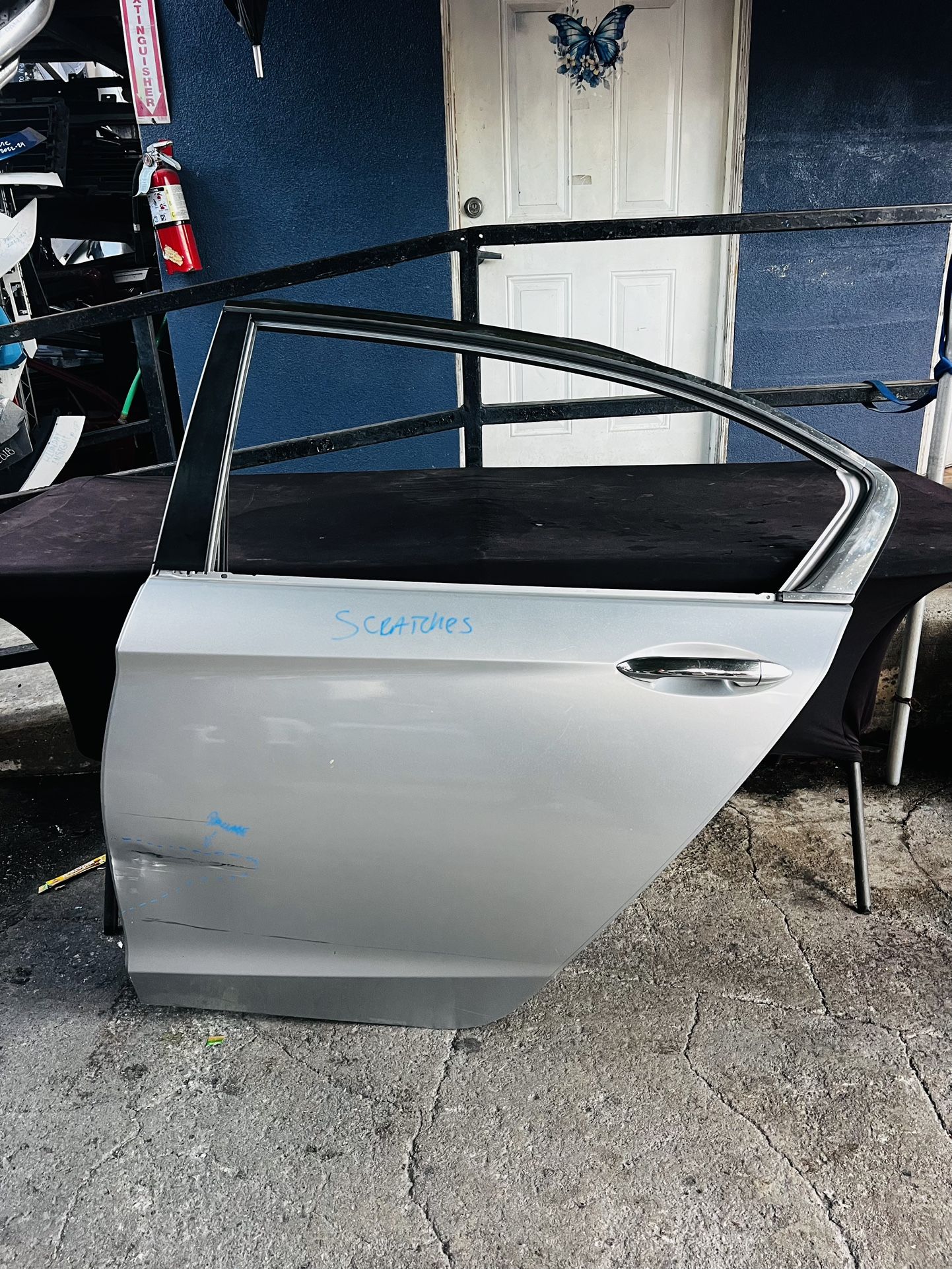 Honda Accord 2013-2017 Left Driver Side Rear Door Oem