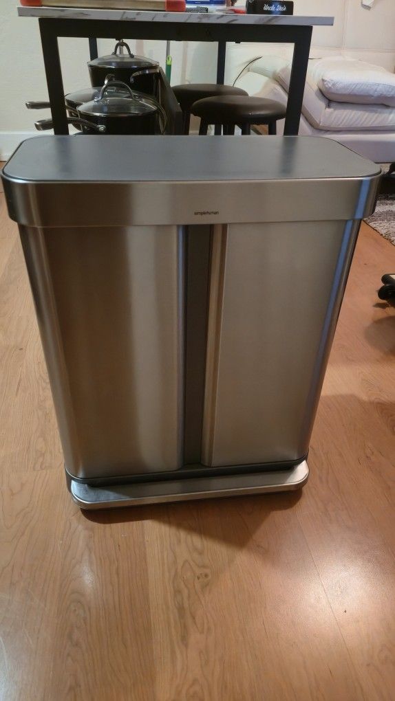 simplehuman 58L Dual Compartment Step Can with Plastic Lid
