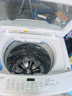 LG Washer and Dryer is Electric $400 obo