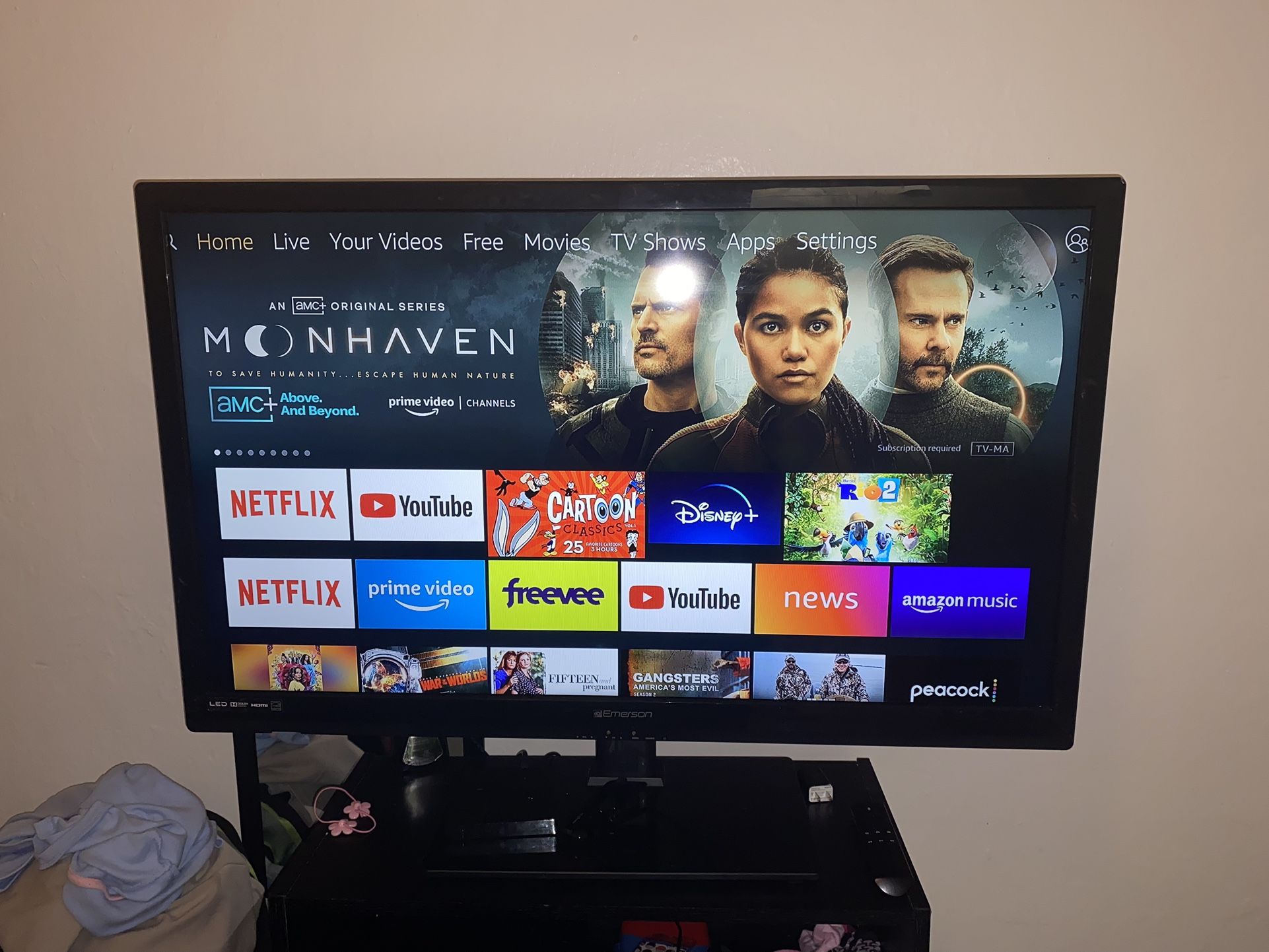 37 Inch Emerson Tv