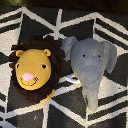 Lion & Elephant Plush Wall Decor 