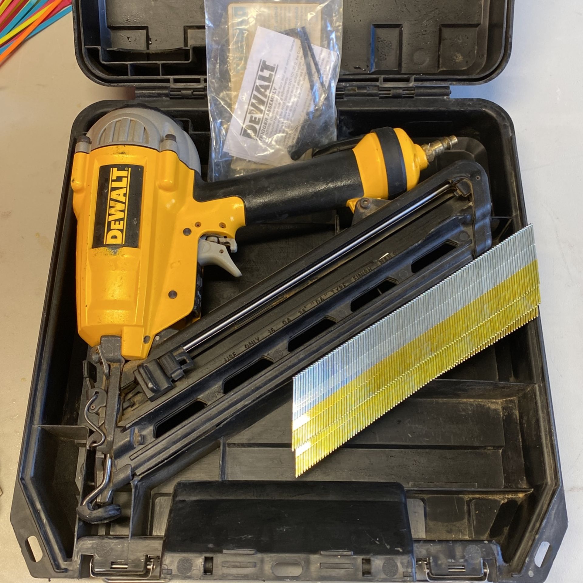 Dewalt 15 Guage Trim Nailer