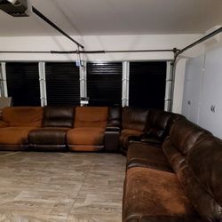 LARGE RECLINER CHAIR