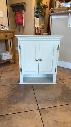 Bathroom  Cabinet