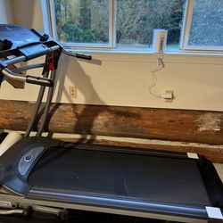 Horizon 1.3T Treadmill
