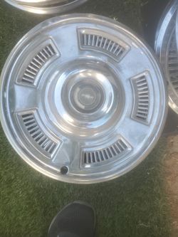 Chevy Chevelle 14in hub caps aluminum
