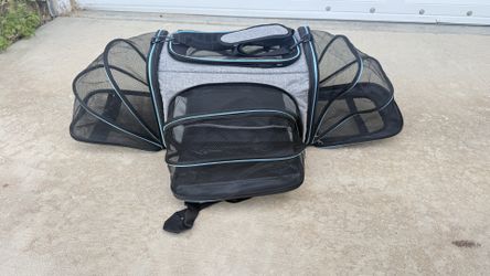 Airline Approved Pet Carrier, Large Soft Sided Pet Travel TSA Carrier 4 Sides Expandable Cat Collapsible Carriers with Removable Fleece Pad and Pocket