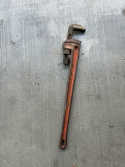 36” Rigid Pipe Wrench