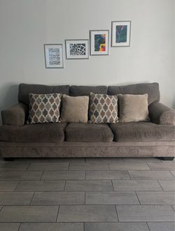Queen size sofa sleeper